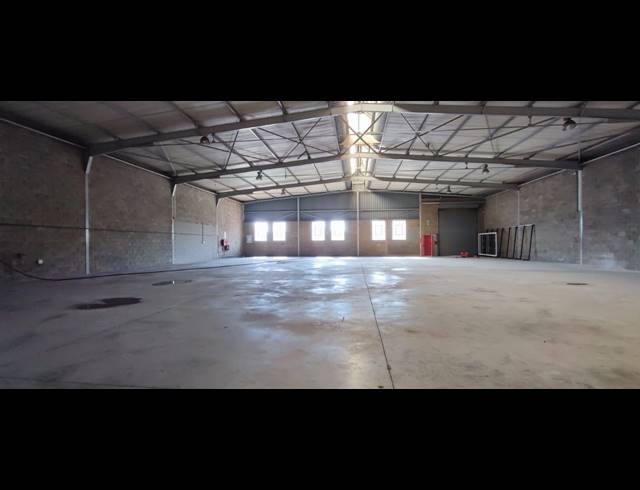 1,033M² WAREHOUSE TO LET IN SAMRAND BUSINESS PARK